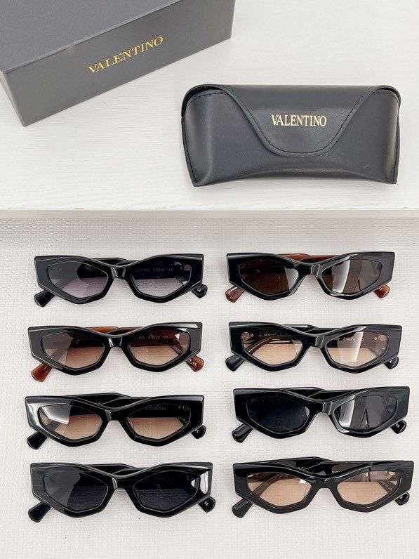 Picture of Valentino Sunglasses _SKUfw46772005fw